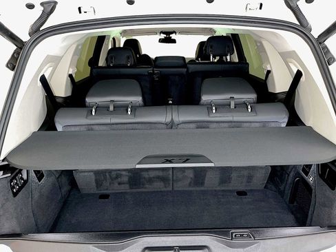 Used 2021 BMW X7 xDrive40i image 22