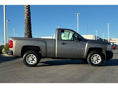 Used 2008 Chevrolet Silverado 1500 W/T image 3