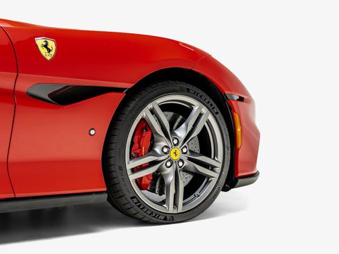 Used 2023 Ferrari Portofino M RWD image 19