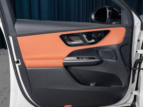 New 2026 Mercedes-Benz GLC 300 image 12