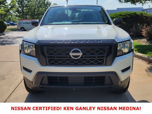 Used 2022 Nissan Frontier S RWD image 9