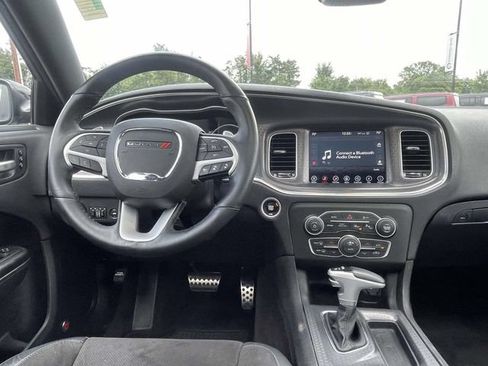 Used 2017 Dodge Charger R/T Scat Pack w/ Technology Group RWD image 13