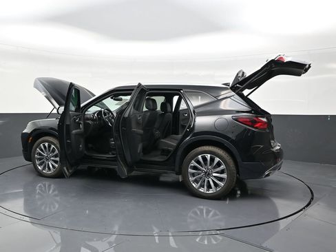 Used 2022 Chevrolet Blazer Premier image 32