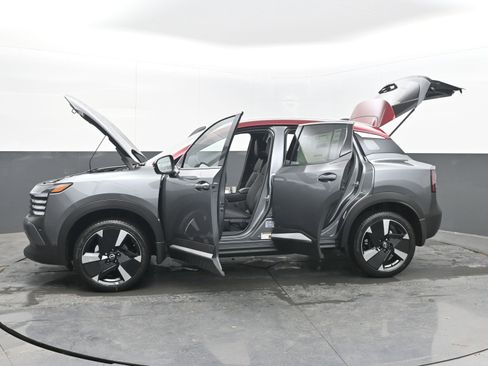 New 2026 Nissan Kicks SR w/ SR Premium Package FWD image 41