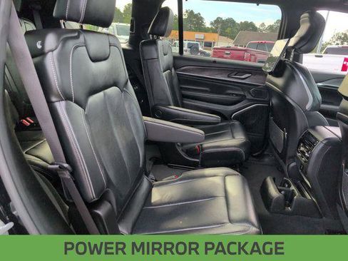 Certified 2025 Jeep Grand Cherokee L Overland w/ Luxury Tech Group IV AWD/4WD image 29