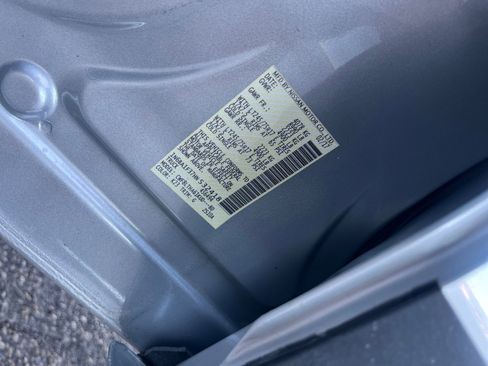 Used 2017 Nissan Titan SV image 26