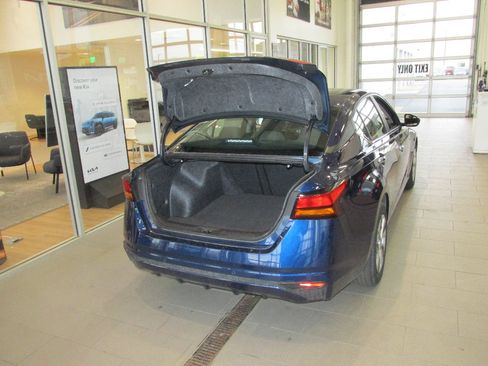 Used 2024 Nissan Altima 2.5 S image 28
