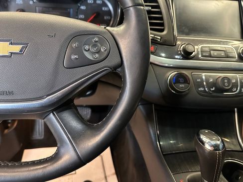 Used 2019 Chevrolet Impala LT image 11