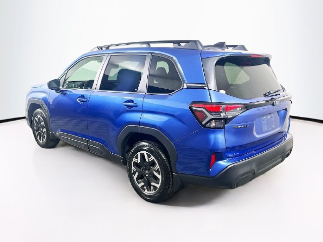 Used 2026 Subaru Forester Premium AWD/4WD image 7