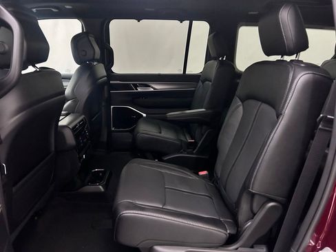 New 2026 Jeep Grand Wagoneer Limited AWD/4WD image 14