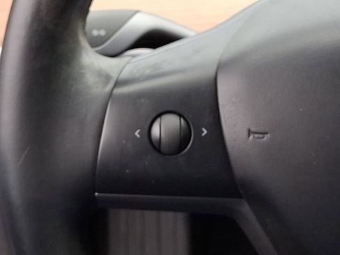 Used 2018 Tesla Model 3 Long Range image 29