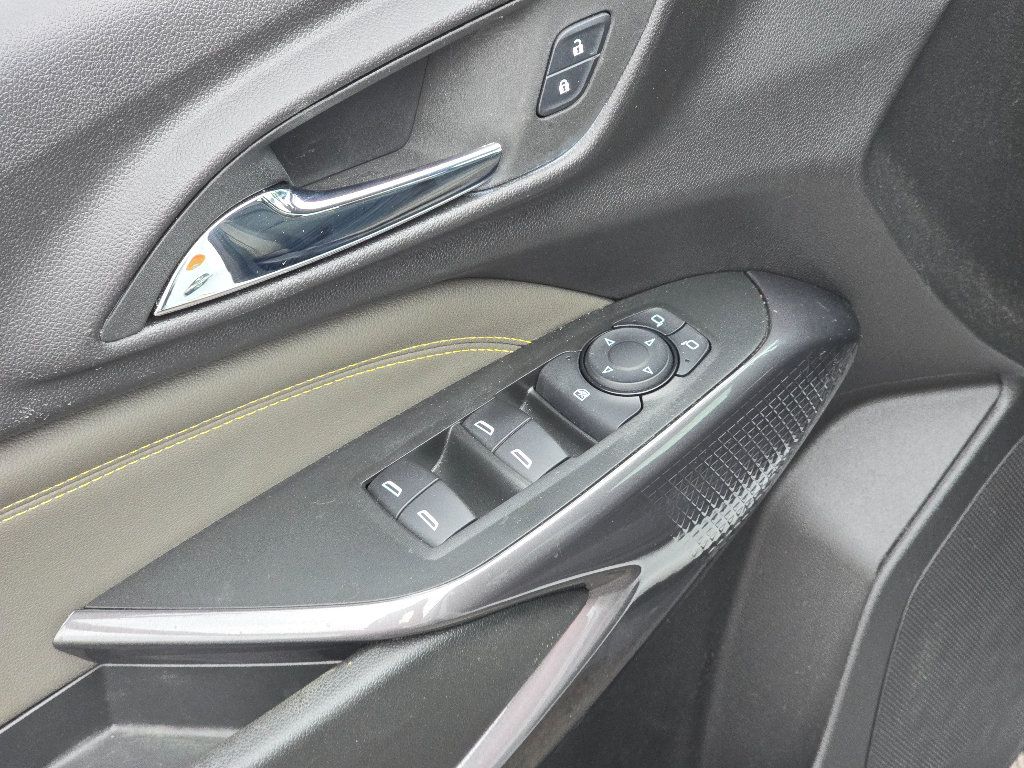 Used 2025 Chevrolet Trax ACTIV FWD image 20