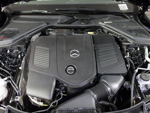 Used 2026 Mercedes-Benz E 350 4MATIC Sedan image 33