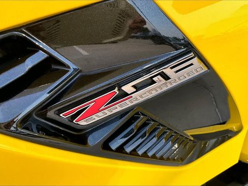 Used 2017 Chevrolet Corvette Z06 RWD image 15