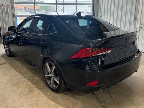 Used 2018 Lexus IS 300 AWD w/ Comfort Package image 5