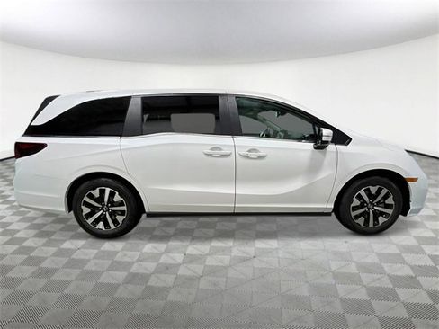 New 2026 Honda Odyssey EX-L image 7