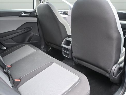 Used 2023 Volkswagen Taos S image 20