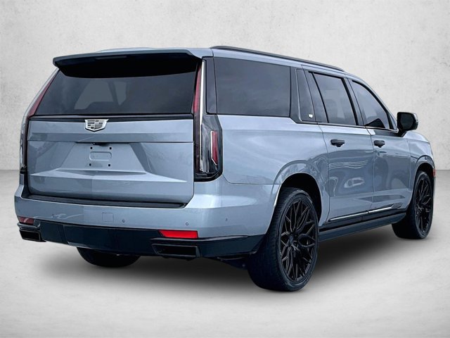 Used 2024 Cadillac Escalade ESV Sport Platinum w/ LPO, ONYX Package AWD/4WD image 2