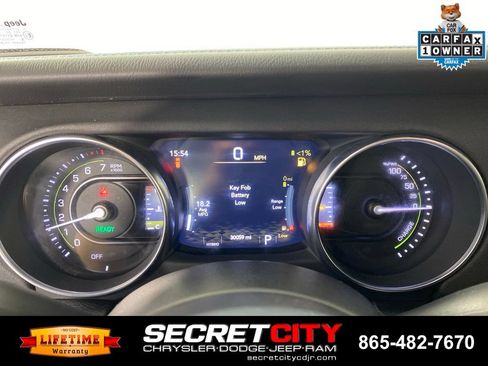 Used 2023 Jeep Wrangler Unlimited Rubicon 4xe w/ Steel Bumper Group AWD/4WD image 17