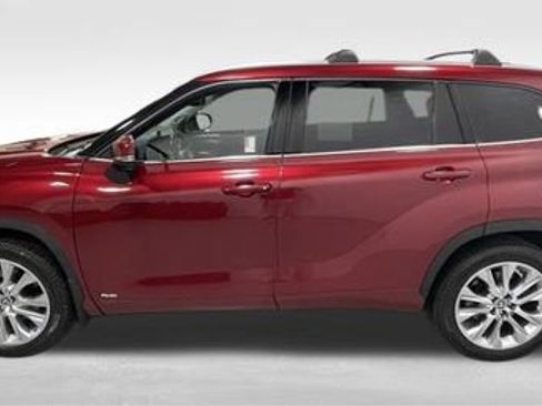 Used 2023 Toyota Highlander Limited image 6