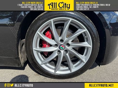 Used 2019 Alfa Romeo Giulia RWD image 13