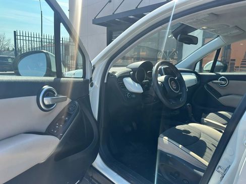 Used 2016 FIAT 500X Lounge image 8