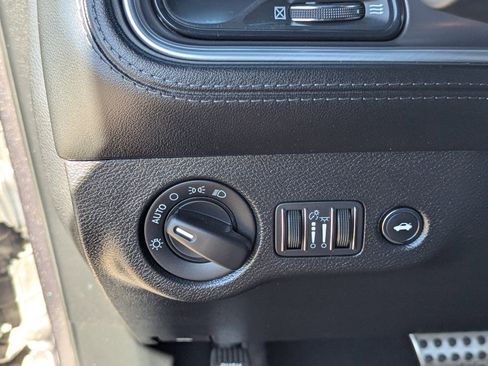 Used 2021 Dodge Challenger R/T Scat Pack image 32