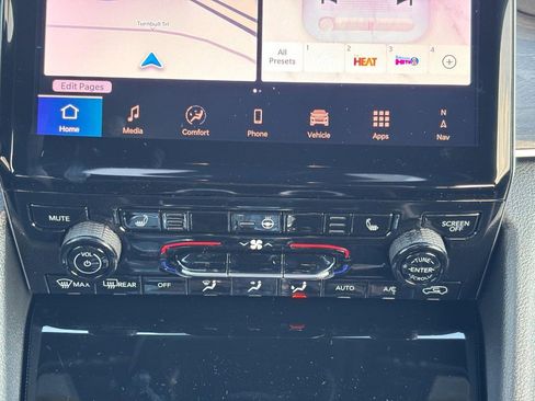 New 2025 Jeep Grand Cherokee L Limited w/ Trailer Tow Package image 13