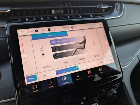 New 2025 Jeep Grand Cherokee L Limited image 26