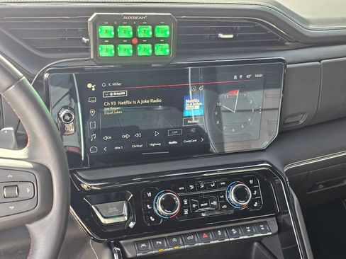 Used 2024 GMC Sierra 1500 AT4X image 26