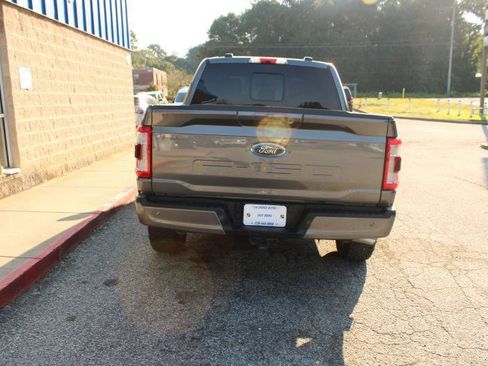 Used 2021 Ford F150 Lariat w/ Equipment Group 502A High AWD/4WD image 5