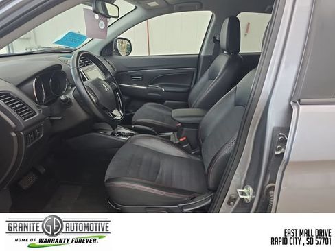 Used 2024 Mitsubishi Outlander Sport SE AWD/4WD image 10