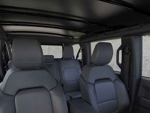 New 2025 Ford Bronco Badlands image 12