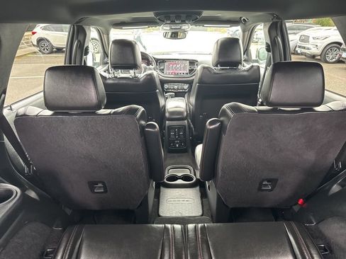 Used 2021 Dodge Durango R/T w/ Technology Group AWD/4WD image 29