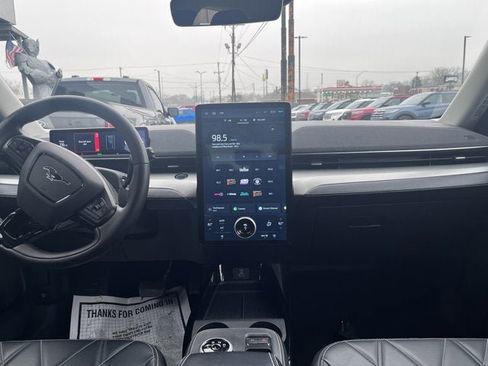 Used 2021 Ford Mustang Mach-E Select image 17