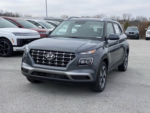 New 2026 Hyundai Venue SEL image 3