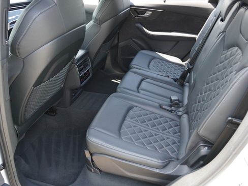 Used 2023 Audi SQ7 Premium Plus AWD/4WD image 30