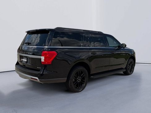 Used 2024 Ford Expedition Max XLT AWD/4WD image 3