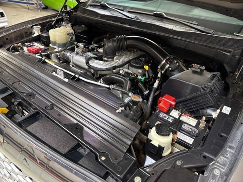 Used 2018 Nissan Titan Platinum Reserve w/ Platinum Utility Package image 76