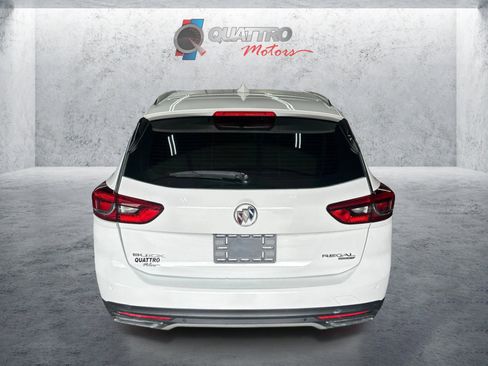 Used 2018 Buick Regal Preferred w/ Sights and Sounds Package image 4