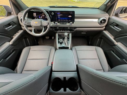 Used 2024 Chevrolet Colorado LT w/ LT Convenience Package III AWD/4WD image 30