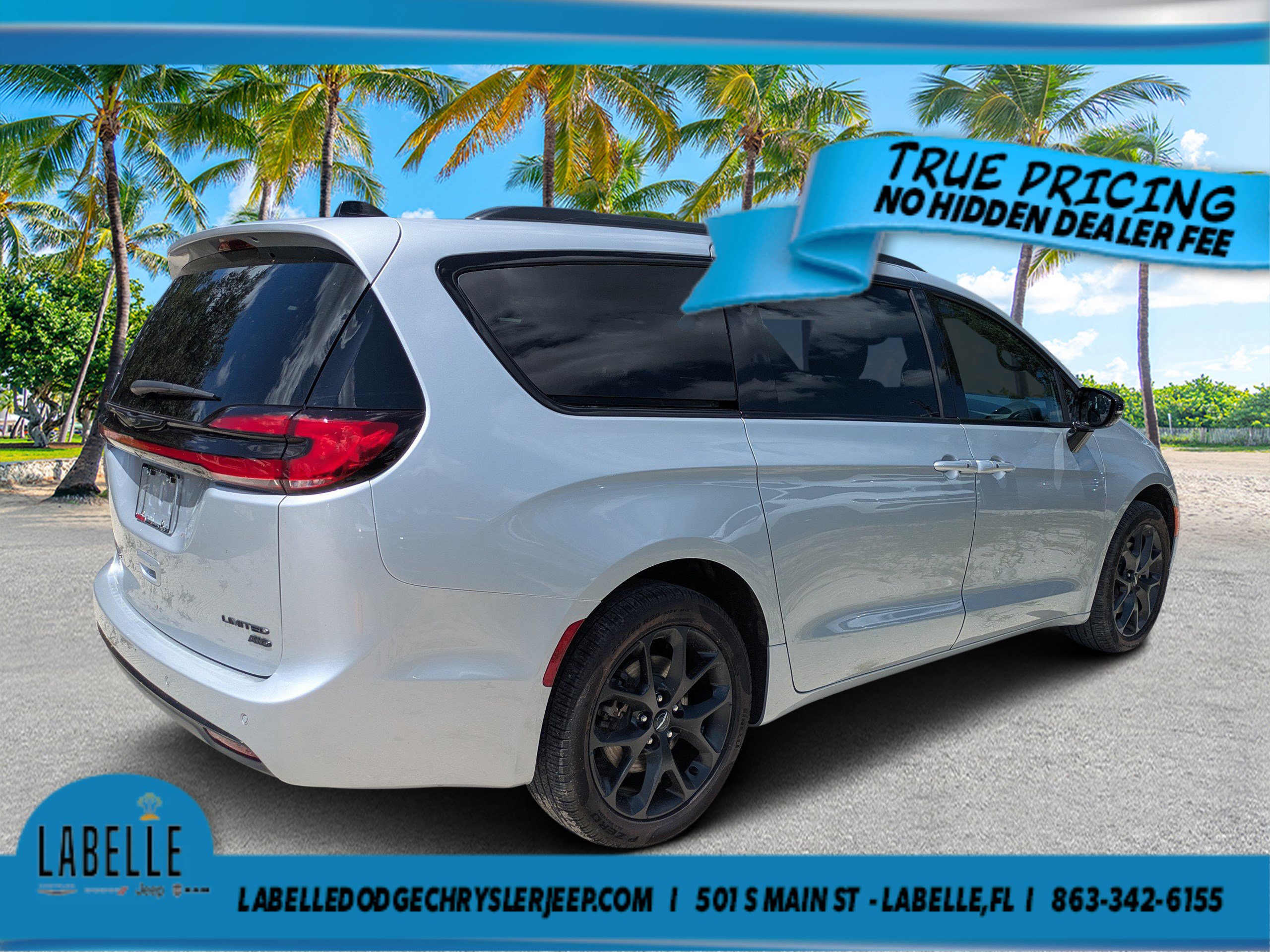 Used 2024 Chrysler Pacifica Limited w/ S Appearance Package AWD/4WD image 3