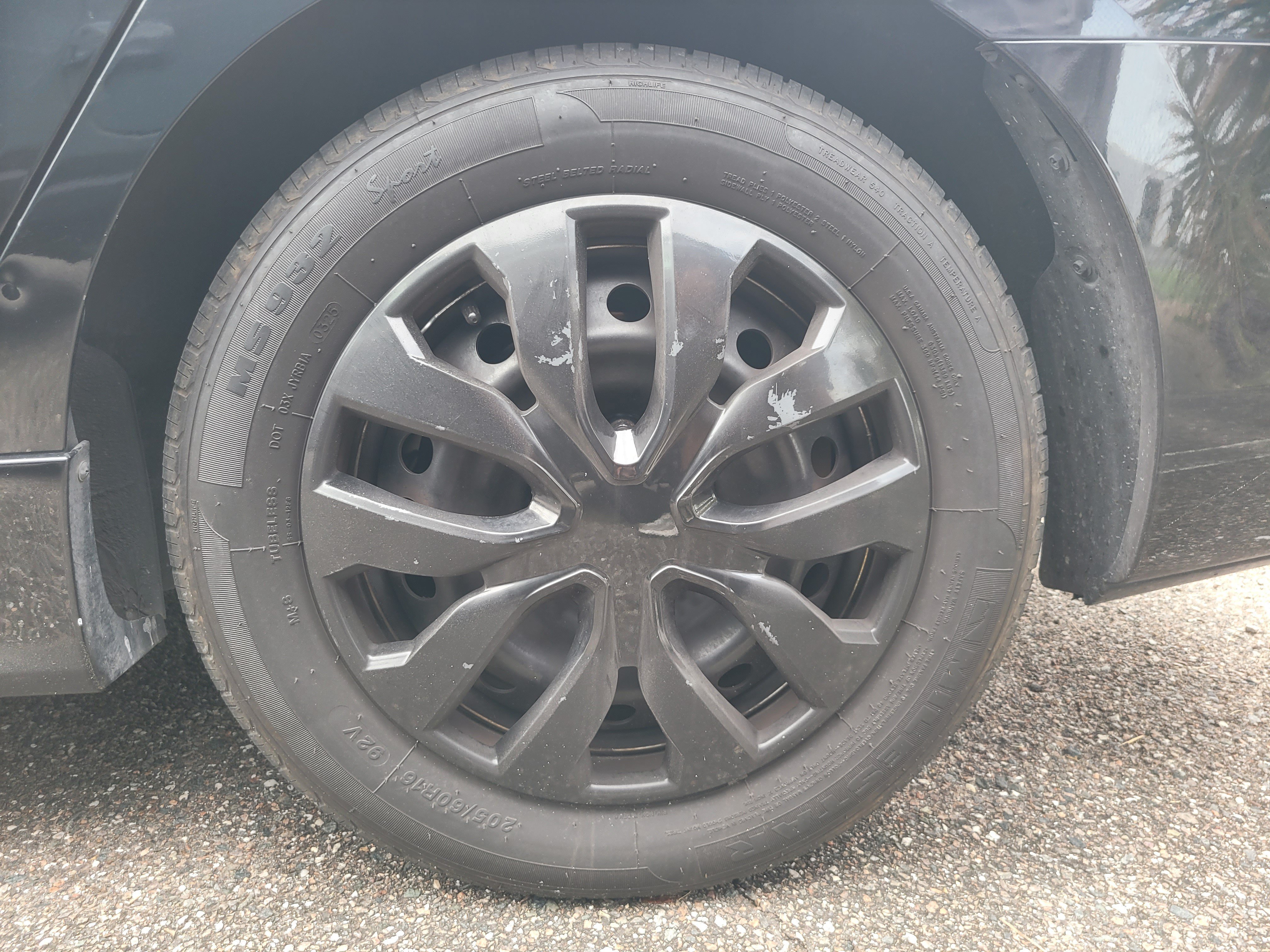 Used 2018 Nissan Sentra SR FWD image 8