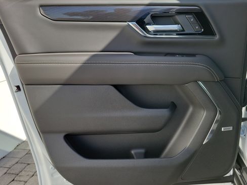 New 2026 GMC Yukon XL Elevation w/ Elevation Premium Package image 12