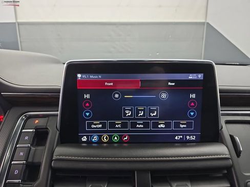 Used 2021 Chevrolet Tahoe Premier w/ Premium Package image 34