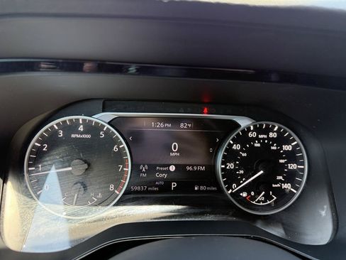 Used 2022 Nissan Pathfinder SV AWD/4WD image 27