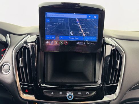 Used 2023 Chevrolet Traverse Premier FWD image 20