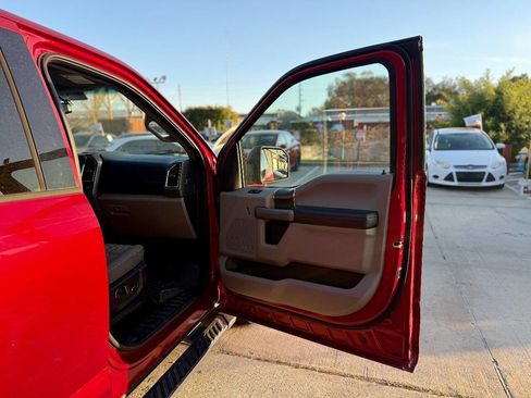 Used 2015 Ford F150 XLT w/ Equipment Group 302A Luxury image 13