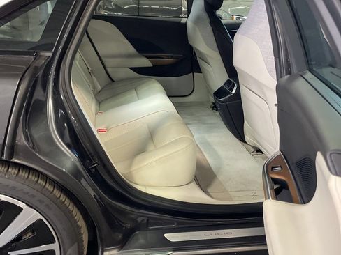 Used 2022 Lucid Air Grand Touring AWD/4WD image 17