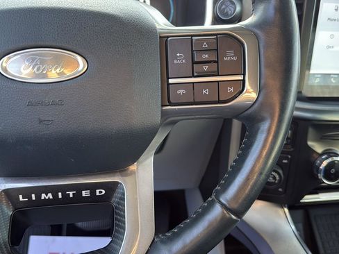 Used 2022 Ford F150 Limited image 16